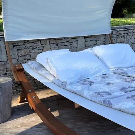 A L'ombre Des Pins Guest house Nimes