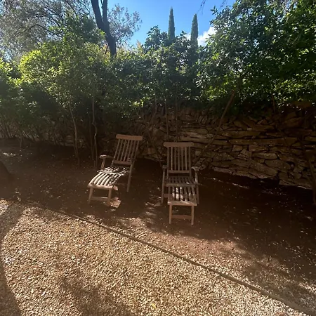 A L'ombre Des Pins Guest house