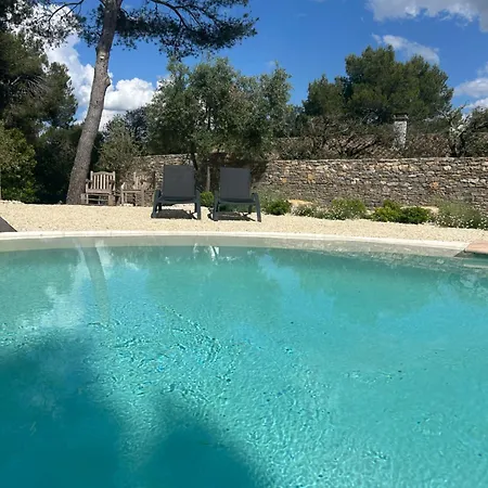 A L'ombre Des Pins * Nimes