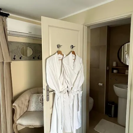 Pensionat A L'ombre Des Pins