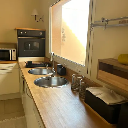 A L'ombre Des Pins Guest house