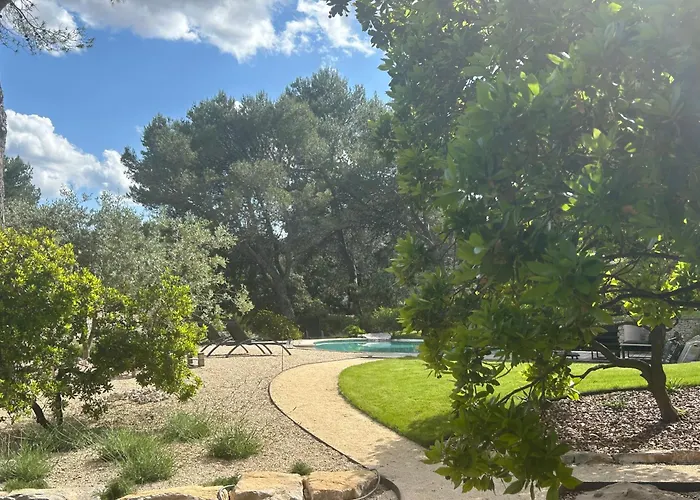 Maison d'hôtes A L'ombre Des Pins Nîmes