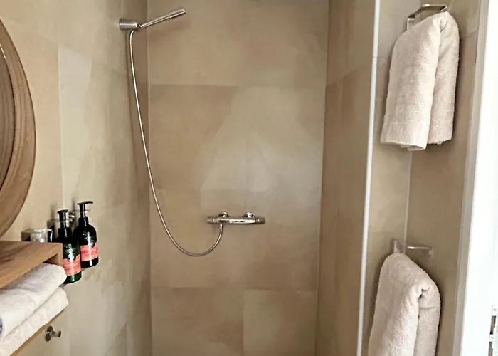 Maison d'hôtes A L'ombre Des Pins *