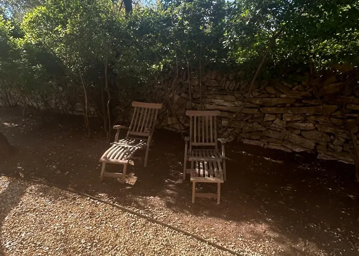 A L'ombre Des Pins Maison d'hôtes