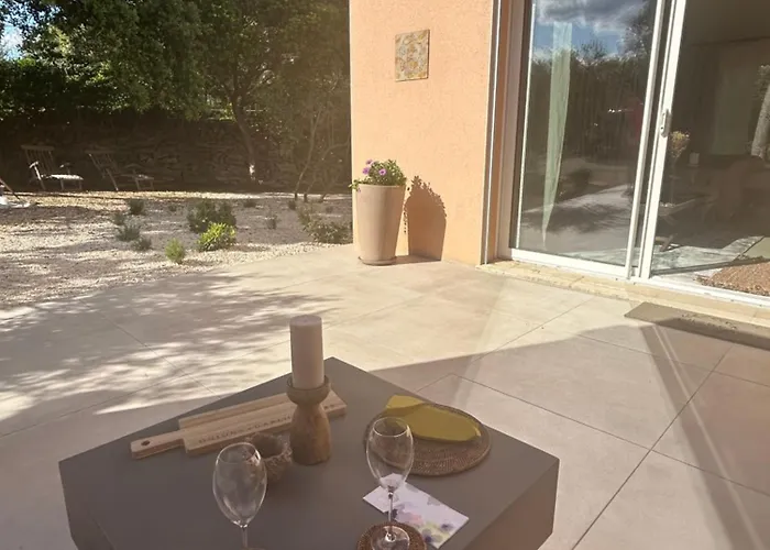 Maison d'hôtes A L'ombre Des Pins *